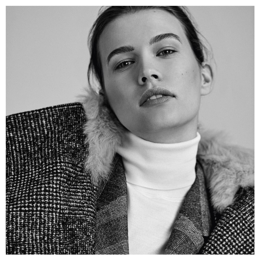 Lorena Antoniazzi - “Sporty and elegant woman at the same time”.
#LorenaAntoniazzi #FW20