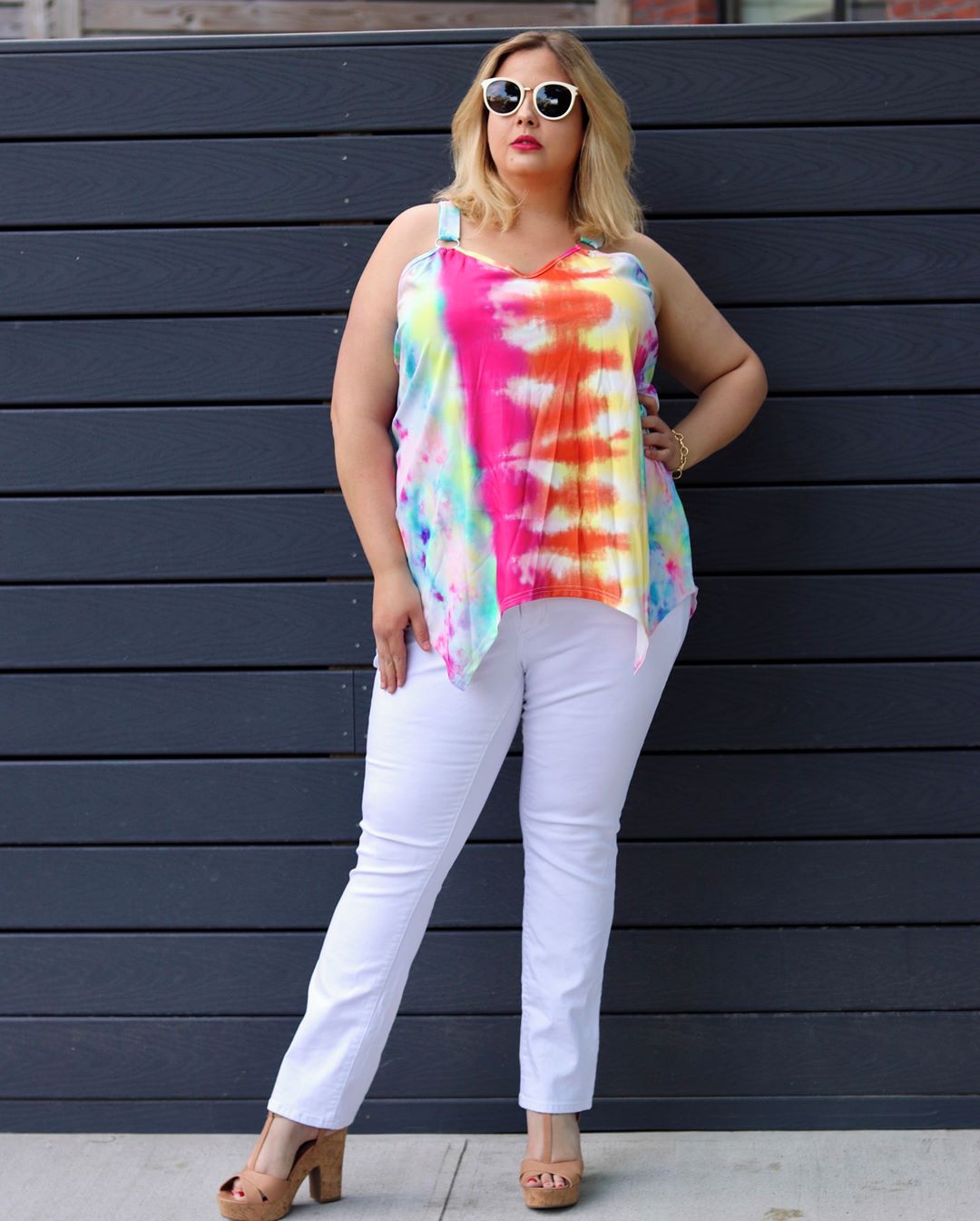 Rosegal - 👉Bio Link: 7.31-8.4  VIP DAY(15usd OFF 69usd, 25usd OFF 99usd)⁣
Plus Size Tie Dye O Ring Hanky Hem Tank Top⁣
Search ID: 463870602⁣
Price: $19.07⁣
Use Code: RGH20 to enjoy 18% off!⁣
#rosegal...