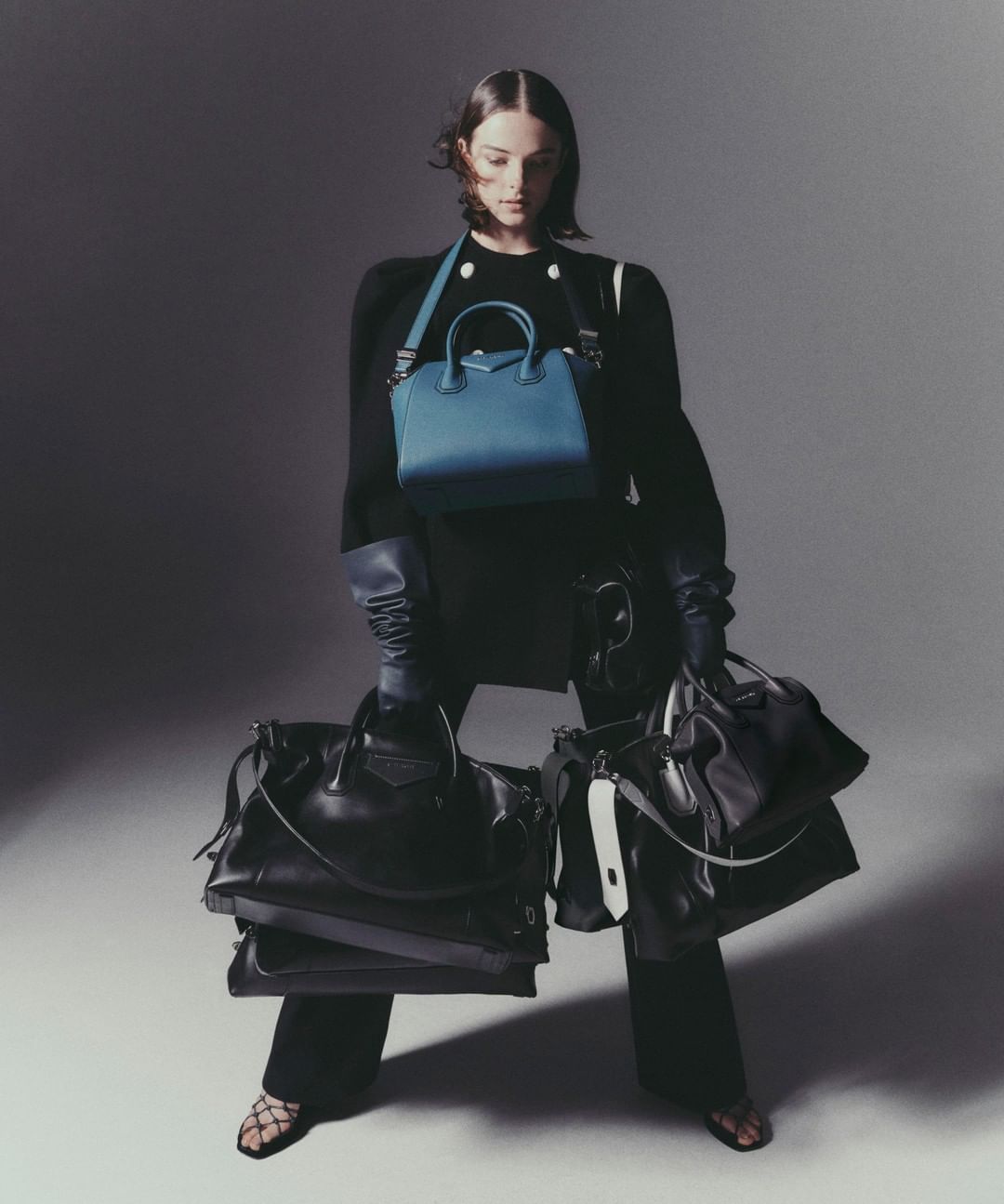 GIVENCHY - A DECADE OF ANTIGONA: The House of Givenchy celebrates the 10th anniversary of its iconic Antigona handbag by unveiling the Antigona Soft, a supple, more relaxed version of its elder sister...