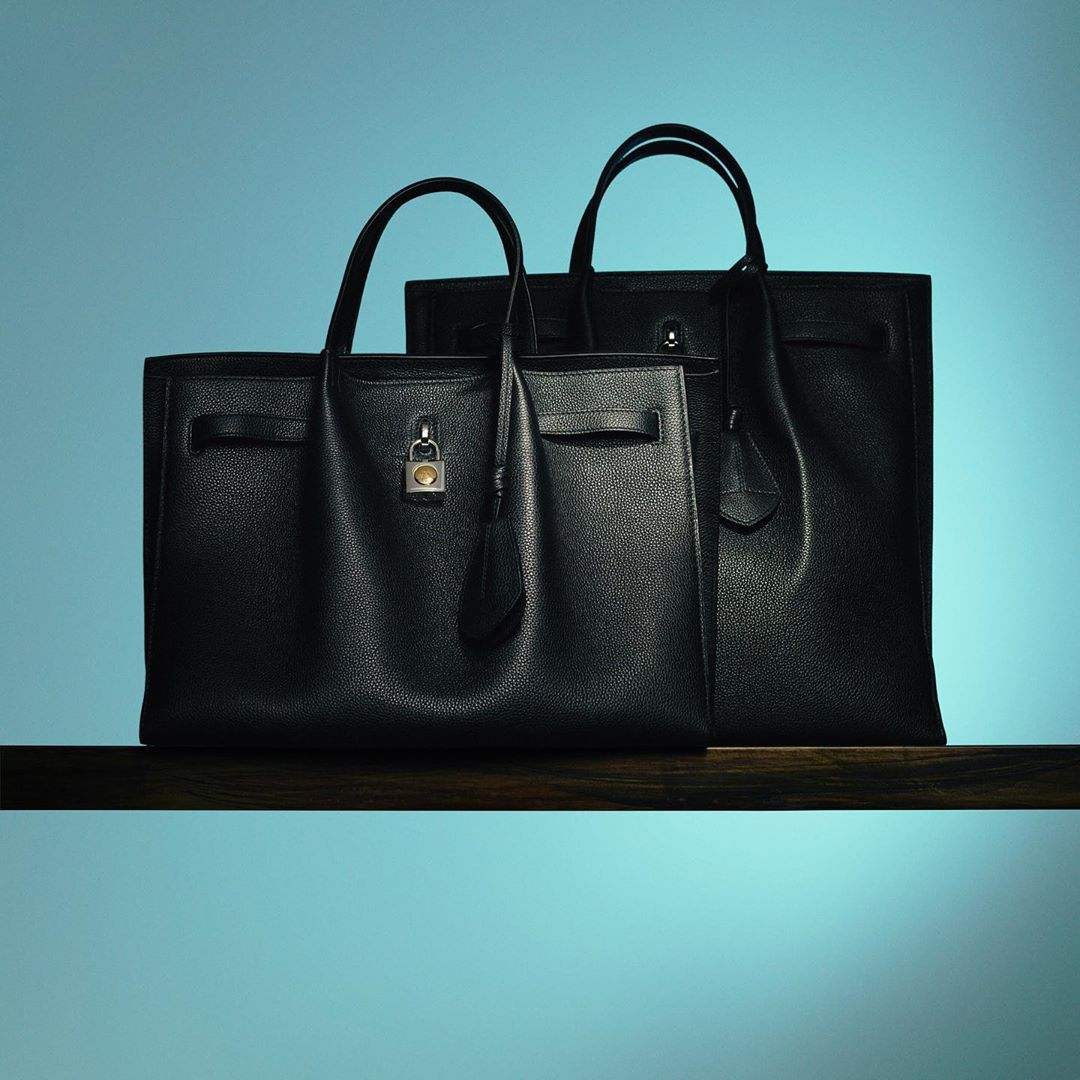 LANVIN - #LanvinFW20 grained leather Bogey bag. Available now via link in bio and in stores. 
#LanvinBags 
#Lanvin