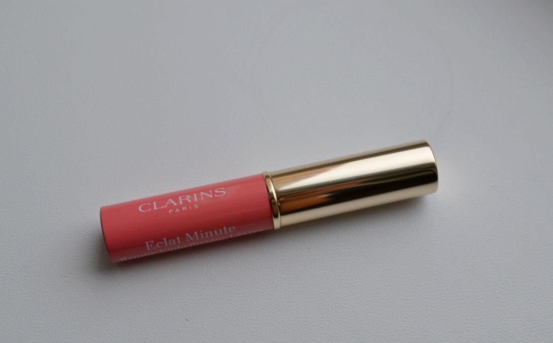 Clarins eclat minute instant light. Clarins Eclat minute instant Light Lip Balm Perfector.