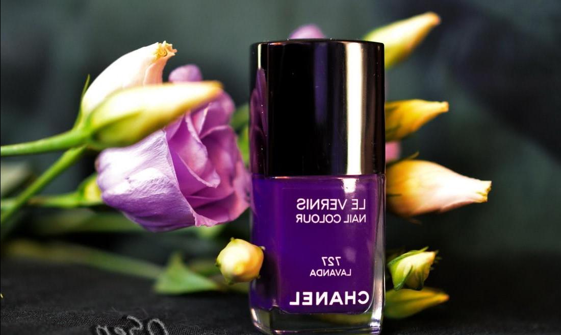 Chanel Le Vernis Nail Colour Lavanda #727 - rassegna