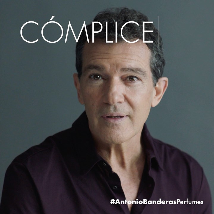Antonio Banderas - Siempre, el día la madre es un día muy especial y más en la situación que estamos viviendo. No olvides decirle lo mucho que significa para ti y si quieres te ayudo a expresarlo...