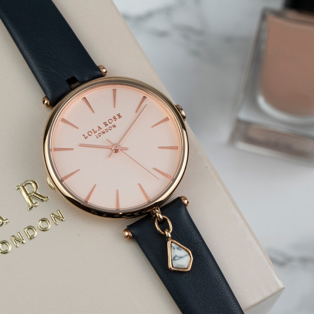 Watches2U - Want something unique and different? Lola Rose is made for you. We ♥️ the little dangling gem.⁠
⁠
⌚Lola Rose Ladies Watch LR2106⁠
.⁠
.⁠
.⁠
#lolarose ⁠
#w2u #watches2u #timepiece #watches #...