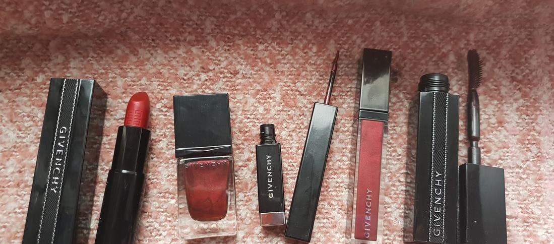 Осень начинается с лимитированной коллекции Givenchy Midnight Skies Collection Fall 2018