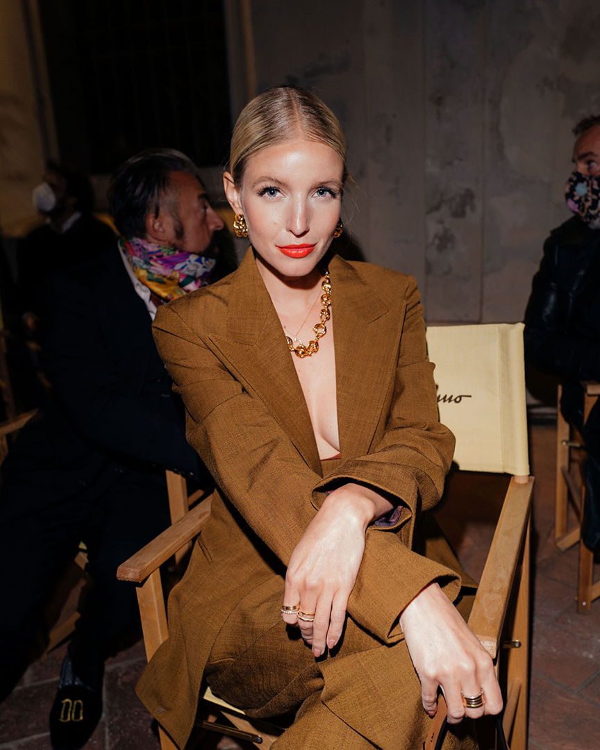Salvatore Ferragamo - Leonie Hanne is stunning in a chic amber suit ensemble at the Salvatore Ferragamo Spring/Summer 2021 show. #FerragamoSS21