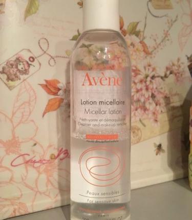 Очищающий мицеллярный лосьон Avene cleansing micellar lotion фото