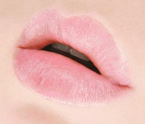Отзыв о Бальзам для губ Dior Addict Lip Glow Spring-Summer 2018 от Нелли  - отзыв