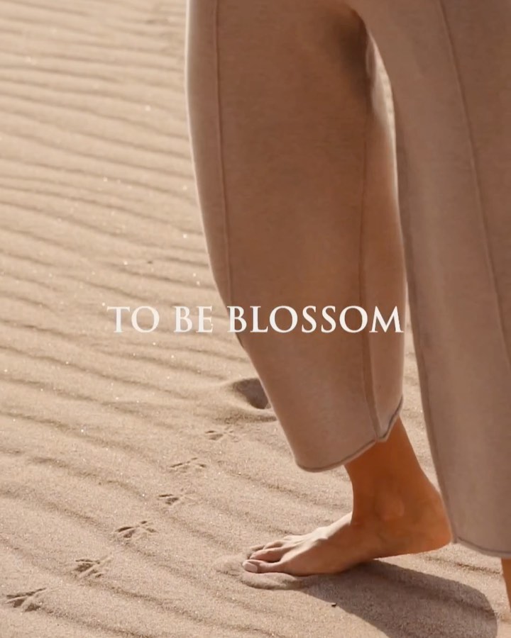 ToBeBlossom.ru - «Возьми и сохрани»🤞🏼
⠀
Сохраните момент наслаждения и слияния с природой.
Коллекция @to_be_blossom призвана стать вашим продолжением, подчеркнуть всю красоту и естественность!🌾
⠀
Кос...