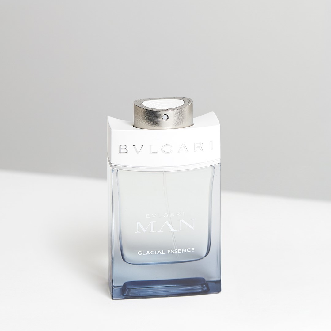 Escentual - “With air as the inspiration you'd expect a hit of freshness with the first spray of @bulgariparfums Glacial Essence, and that's what you get.”⠀⠀⠀⠀⠀⠀⠀⠀⠀
⠀⠀⠀⠀⠀⠀⠀⠀⠀
If you love fresh fragran...