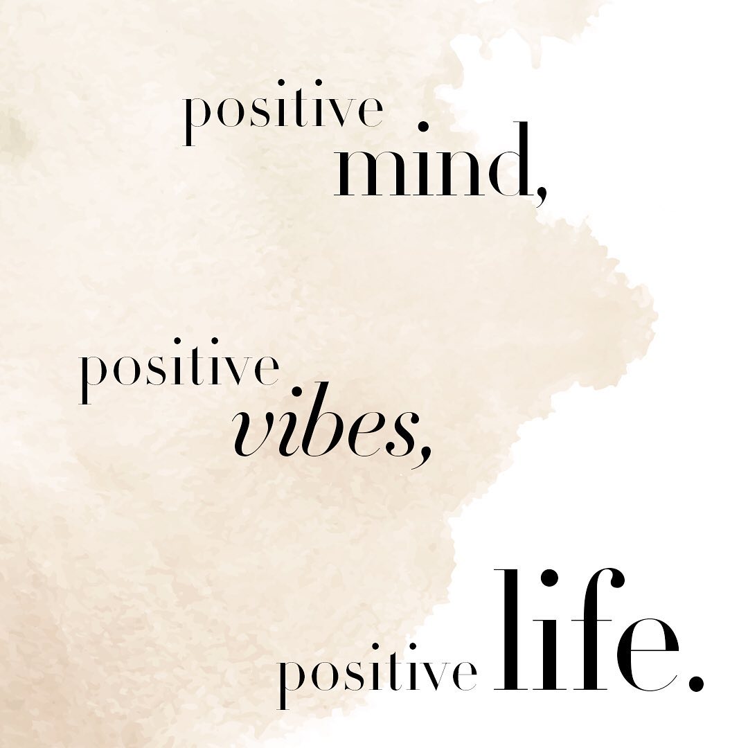 comma - Start your week positive ✨
#commafashion #goodvibes #mindset #startyourdayright #quote #summerfashion