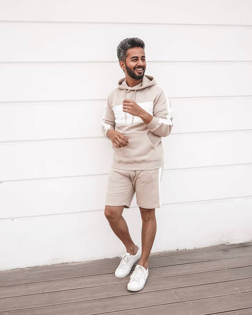 MYNTRA - Keeping it easy brezzey with a matching #sweatsuit
📸 @_abix_
Look up similar product code: 11679032 / 10373969 / 10435644
For more on-point looks, styling hacks and fashion advice, tune in to...