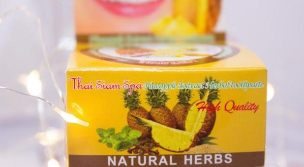 Зубная паста Thai Siam Spa Pineapple Extract Herbal Toothpaste фото