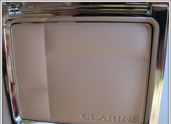 Любимица Clarins Ever Matte Mineral Powder Compact SPF 15 01 transparent light и 02 transparent medium