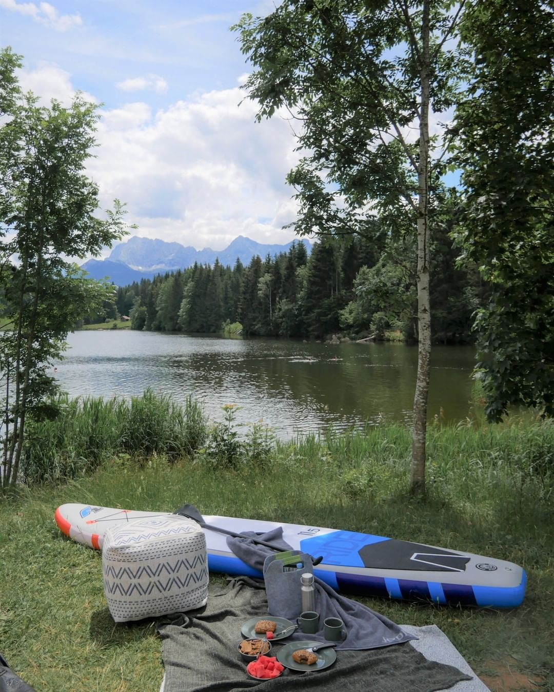 Otto (GmbH & Co KG) - Alles für den perfekten Tag am See! 🌞 @lauraherz zeigt wie schön der Urlaub im eigenen Land sein kann. 😍 Hast du schon Pläne für den Sommer? #machzuhausedraus #OTTOliving