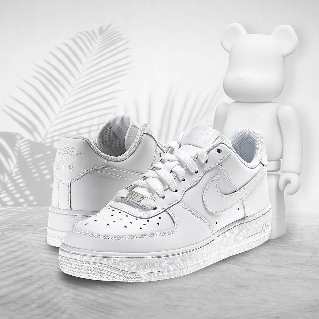 AW LAB Singapore 👟 - [Repost] Nike Air Force 1 in white. Pure classic. 
#awlabsg #playwithstyle #nike