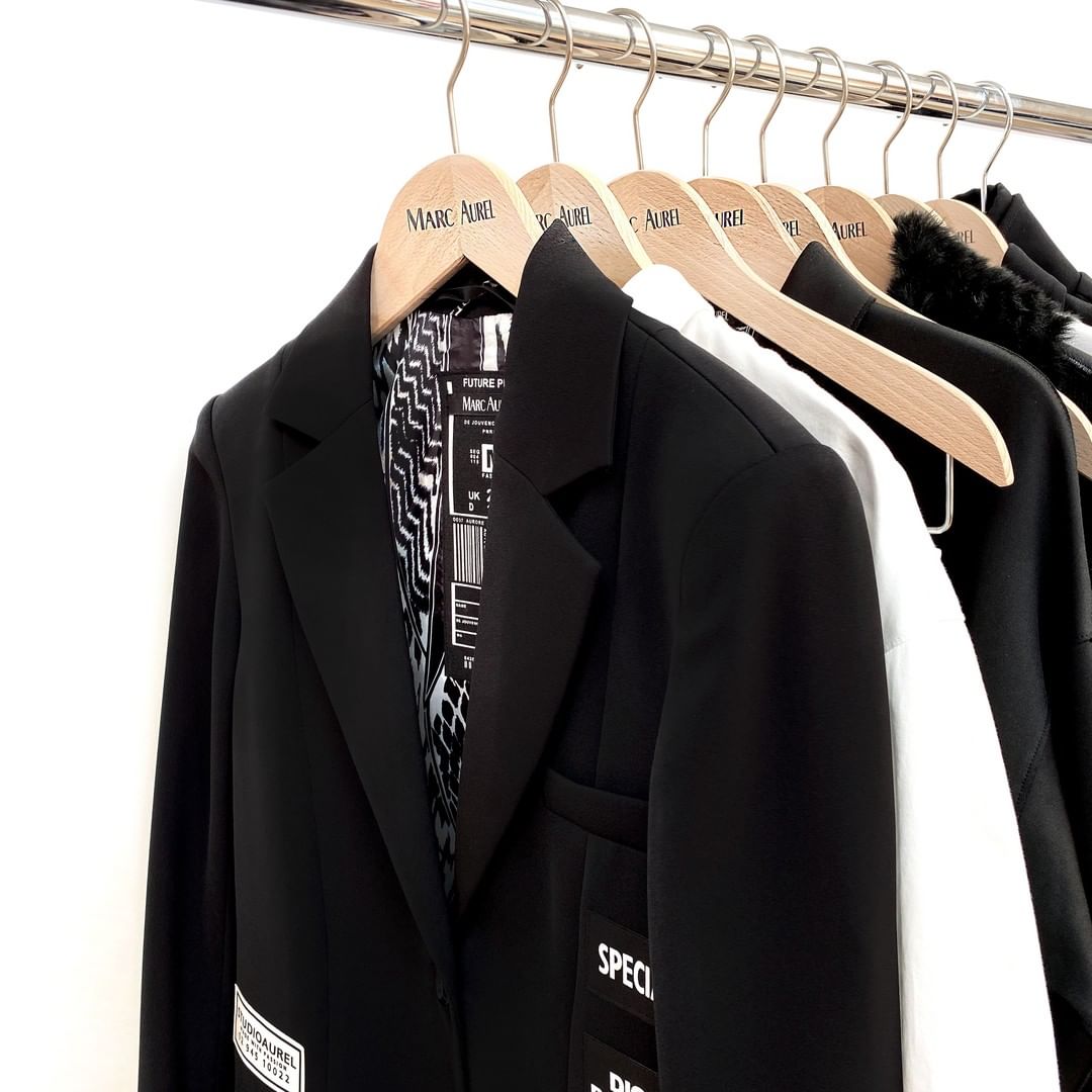 Marc Aurel - Our new collection shiny black is launching today! Let yourself be inspired by the cool looks at www.marc-aurel.com! Get a little sneak peek at the racks.
.
.
#marcaurelfashion #marcaurel...