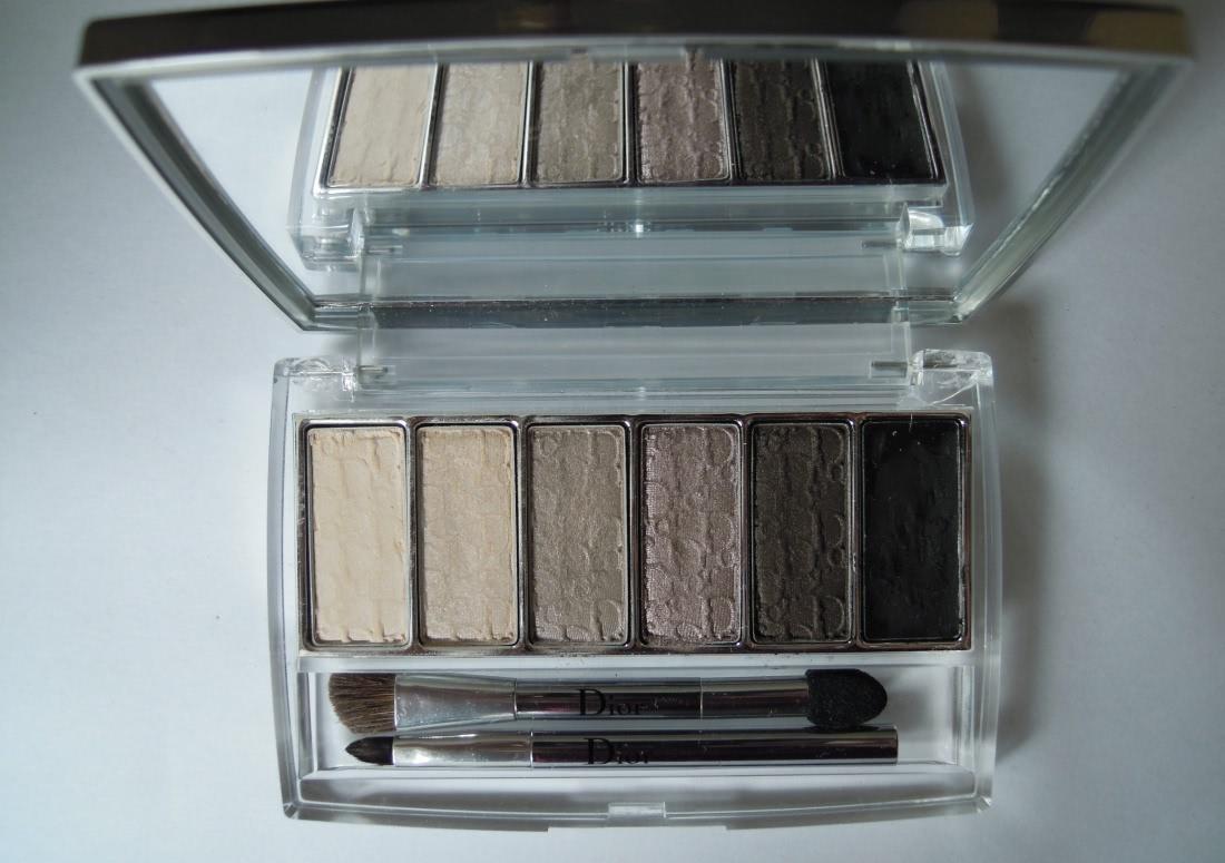 Палетка теней Dior Eye Reviver Backstage Pros Illuminating Neutrals Eye Palette  001 для естественного макияжа глаз