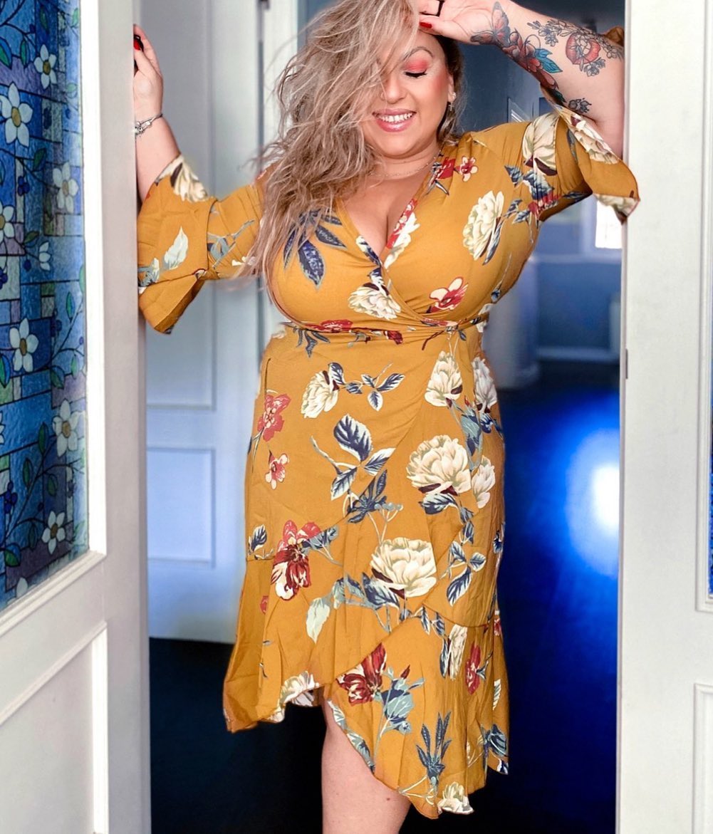 Rosegal - Plus Size Dress⁣
Reviewed by @lau_onieva⁣
Use Code: RGH20 to enjoy 18% off!⁣
#rosegal #plussizefashion #Rosegalcurvygirl #curvygirl⁣
Note: How to find the item, please check the story:"Find...