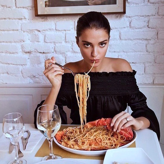 🌿Натуральная косметика - Почему итальянки не толстеют?
Каждый, наверняка, задавался таким вопросом.
⠀
Италия 🇮🇹 — страна пиццы и пасты, где культ еды развит сильнее, чем в любой другой точке земного ш...