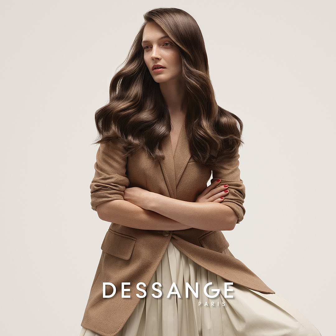 DESSANGE Paris - « Majestueuse » de la collection automne-hiver 2020/2021 signée @dessangeparis

Saison après saison, le long XXL ne s’essouffle jamais. Les caractères avisés le savent bien.
Ici r...