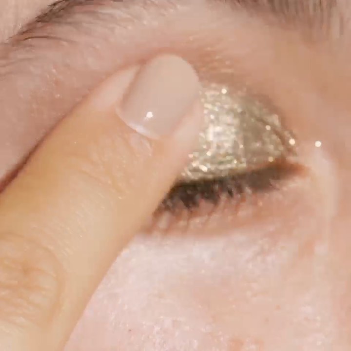 DOSE of COLORS - OLIVE YOU BLOCK PARTY SINGLE EYESHADOW
RATED ⭐️⭐️⭐️⭐️⭐️
⠀⠀⠀⠀⠀⠀⠀⠀⠀
#doseofcolors #blockparty #shimmer #eyeshadow #crueltyfreebeauty