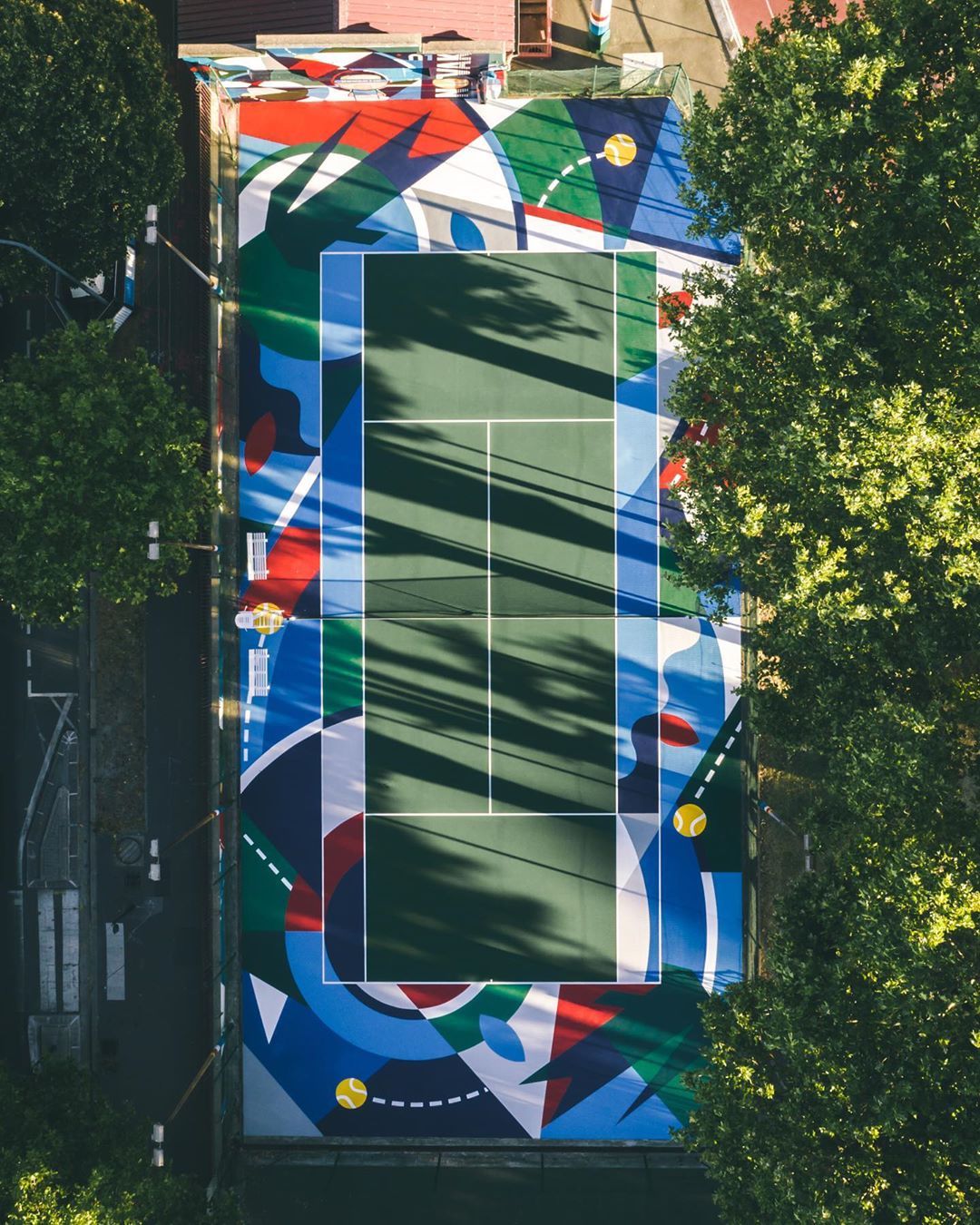 Lacoste - Discover the completely renovated court customised by the artist @operagraphiks in collaboration with @takeitysy unveiled today by Lacoste and the Etendart association. @teamcourtside