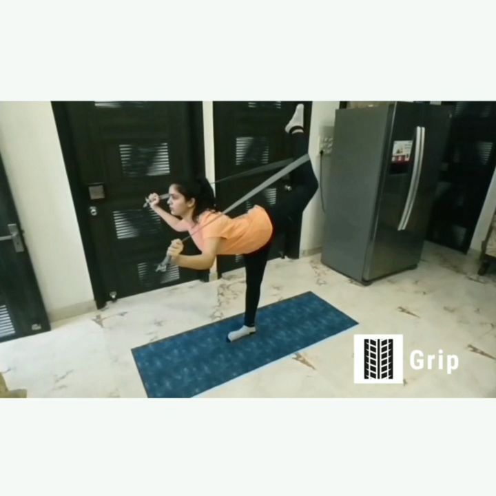 Decathlon Sports India - Want a junglee work out but still stay gentle? Well here's the mat for it. Watch @yogawithaishwarya give you all the deets.
Tap on the bottom left of the video to discover the...
