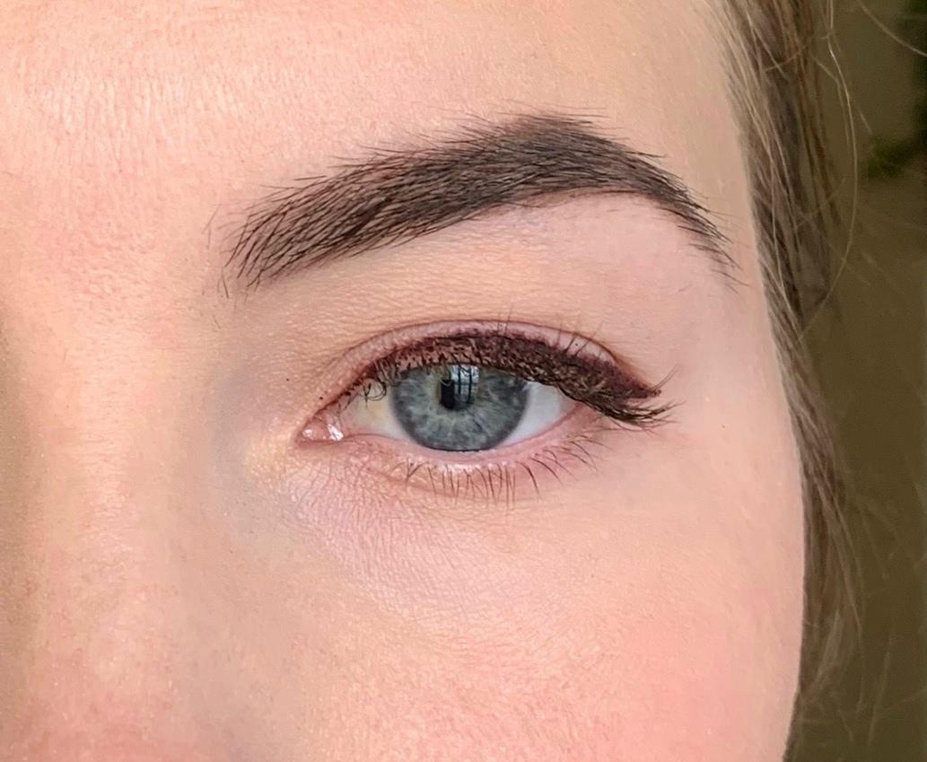 Осенний вариант подводки для голубых и серых глаз с NYX Professional Make Up Faux Blacks Eyeliner в оттенке 06 Burnt Sienna8 7fac1e_lbox.jpg