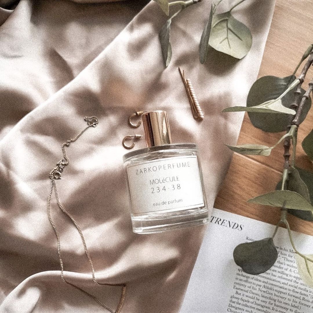 ZARKOPERFUME - the lovely @charlotte.phoebe took this gorgeous photo of our beloved MOLÉCULE 234•38 and it gives us all the vibes 🤍 we love seeing all your pictures so please keep tagging us 🤍