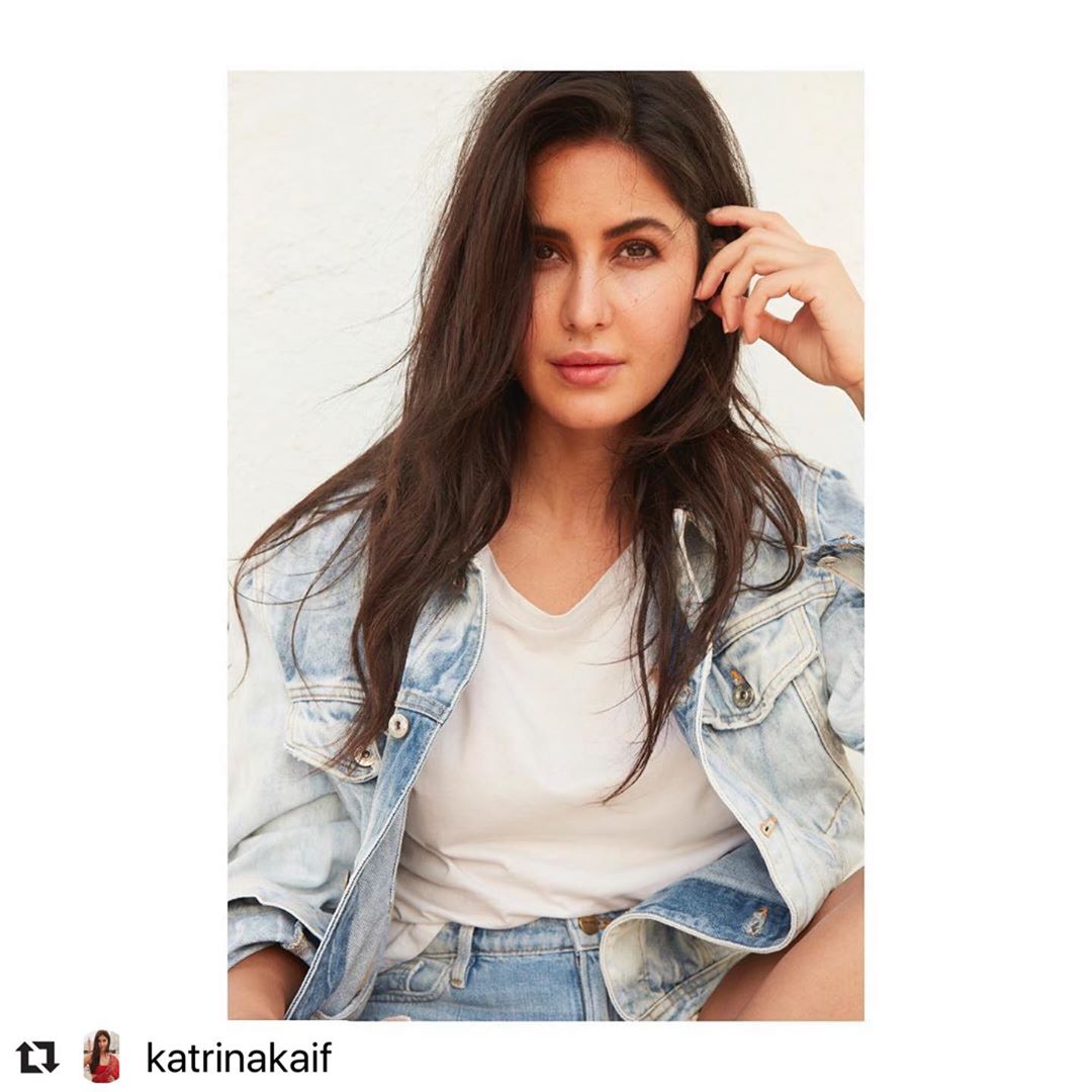 NNNOW - Now that's what we call a #WCW
Here's Katrina Kaif gracing our feed with that infectious smile.

To shop a similar look click on the link In the story.

#WCW #womancrushwednesday #womancrush #...