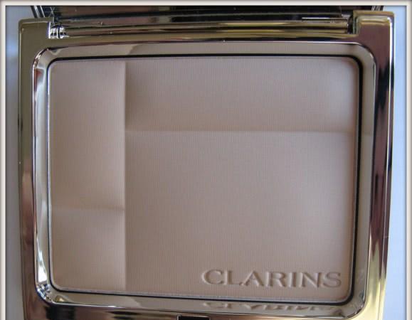 Любимица Clarins Ever Matte Mineral Powder Compact SPF 15 01 transparent light и 02 transparent medium