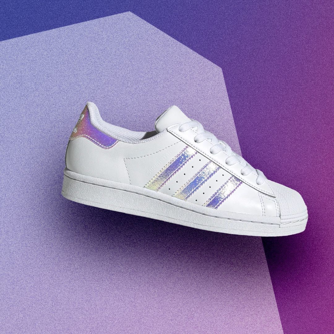 AW LAB Singapore 👟 - Adidas Superstar is ready for its closeup with eye-catching iridescent details on the three stripes and heel tab. ⠀
⠀
#awlabsg #playwithstyle #adidas