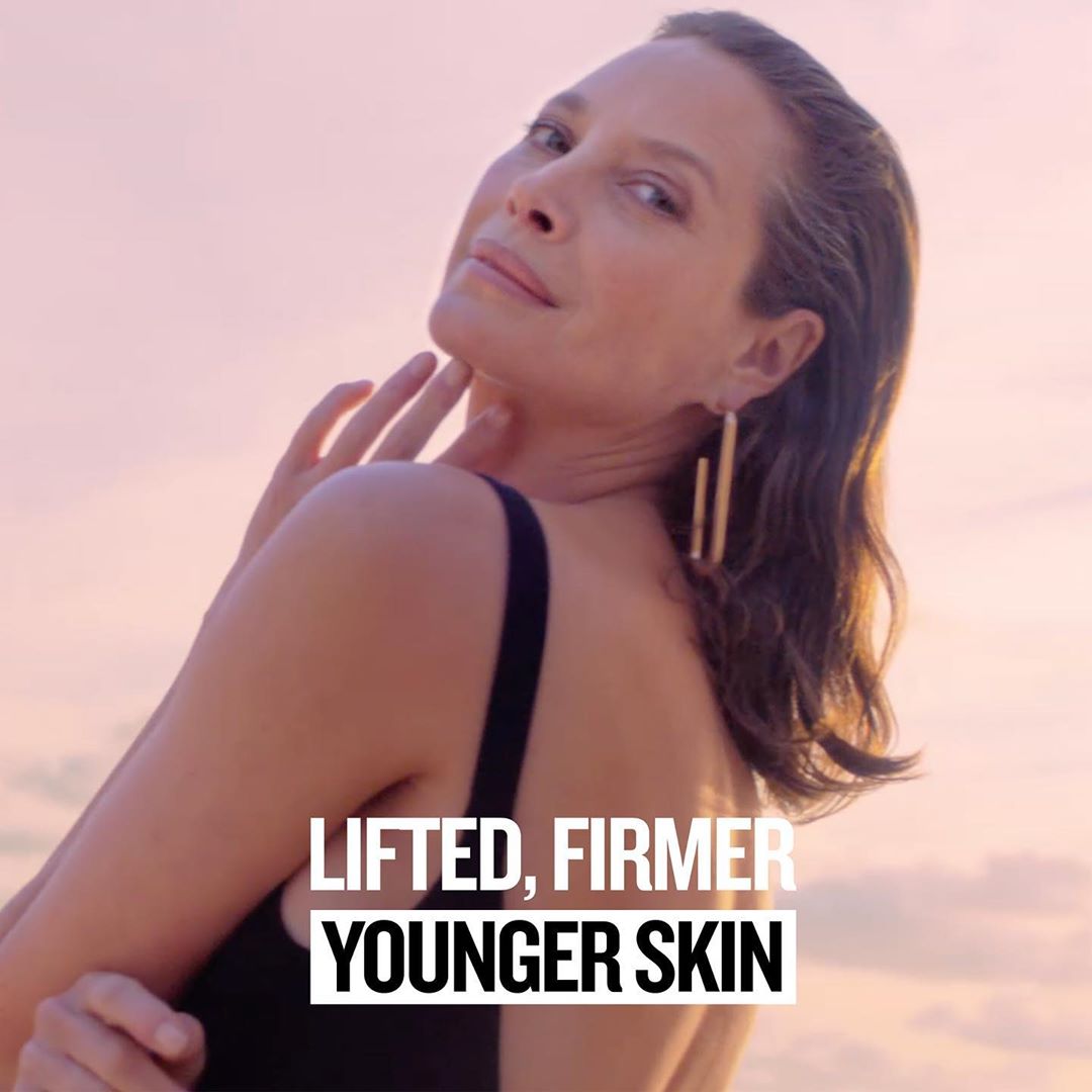 BIOTHERM - "While we can't turn back time, we can help you reverse the effects of time on the skin! " - @cturlington

Discover the reiforced Blue Therapy Red Algae Day Cream and begin to correct the e...