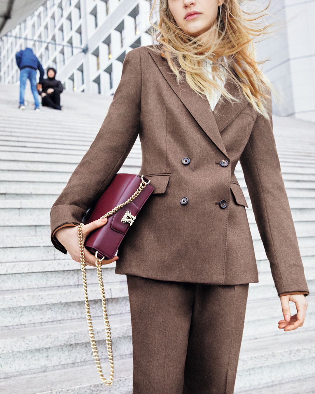 Max Mara - New arrivals. #MaxMara updates this double breasted suit with the #MaxMaraFW20 satin and suede clutch with detachable strap and M-shaped monogrammed logo.⁣
⁣
#FW20