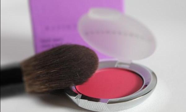 Chantecaille Cheek Shade Ecstasy - blush from the permanent collection Chantecaille - review