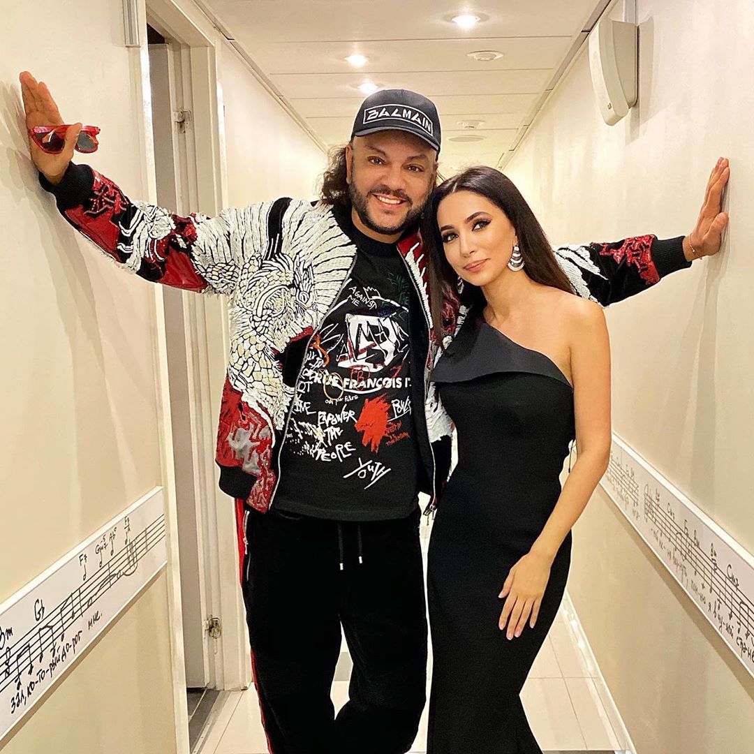 ZARA - В октябре, в «Октябрьском», с любимым @fkirkorov отработали чудесный концерт!✨ 
Всем мира и добра!🙏