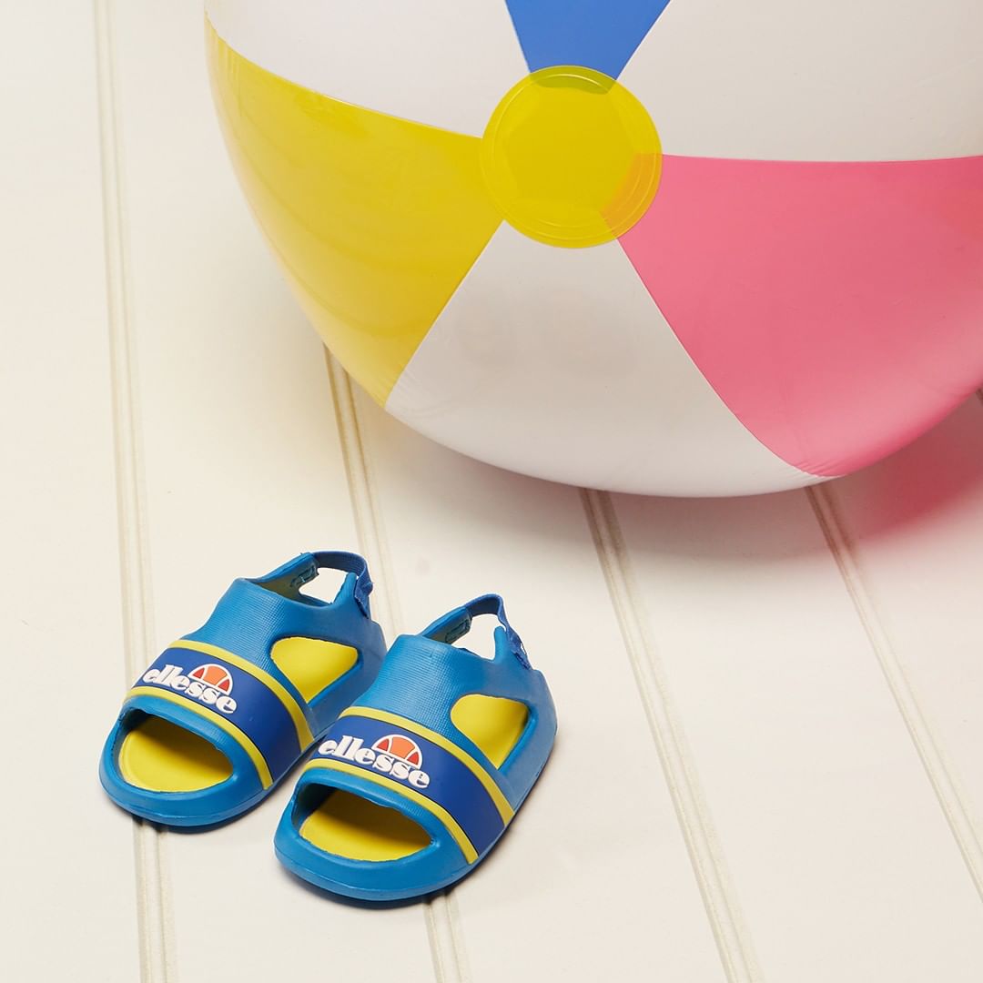 MandM Direct - These Ellesse sandals are perfect for all kinds of summer holiday adventures, and they're only £9.99!

#mandmdirect #bigbrandslowprices #kidsshoes #ellesse