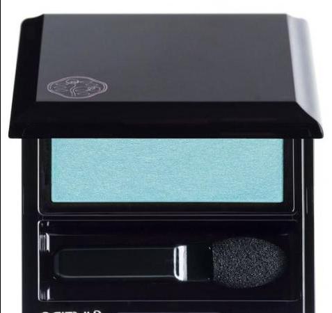 Eyeshadow with a silky texture and Shine effect Shiseido Luminizing Satin Eye Color Ombre Doux Eclat BL714 Fresco - review