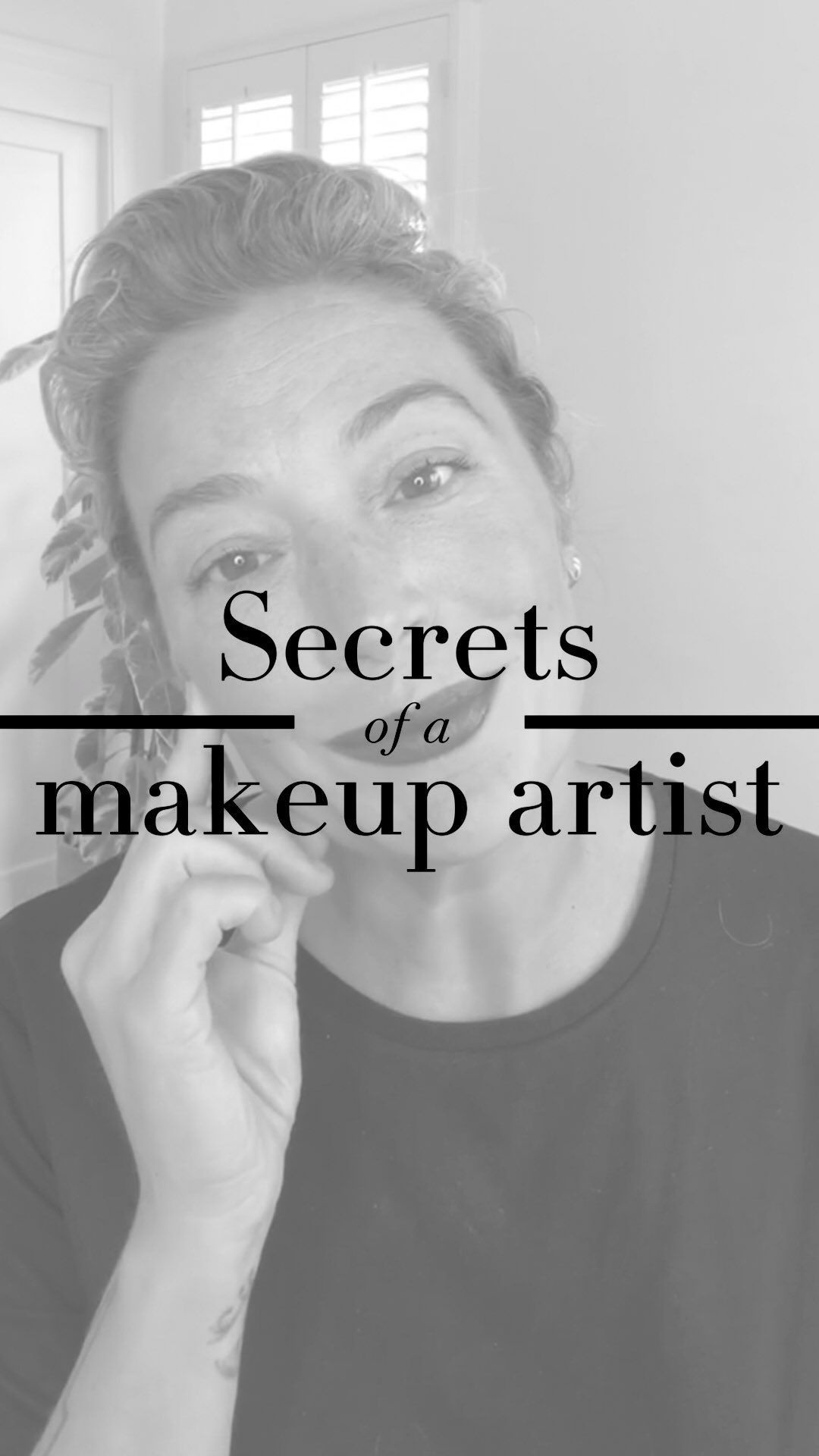 Armani beauty - Discover @melaniemakeup's interpretation of the perfect red lip in the second installment of Secrets of a makeup artist.

Recreate the look: 
LUMINOUS SILK CONCEALER in shade 6
LIP MAE...