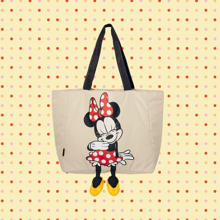 Minnie Style - Make a Minnie-move ❣️ Head to our link in bio to shop the @zara tote!