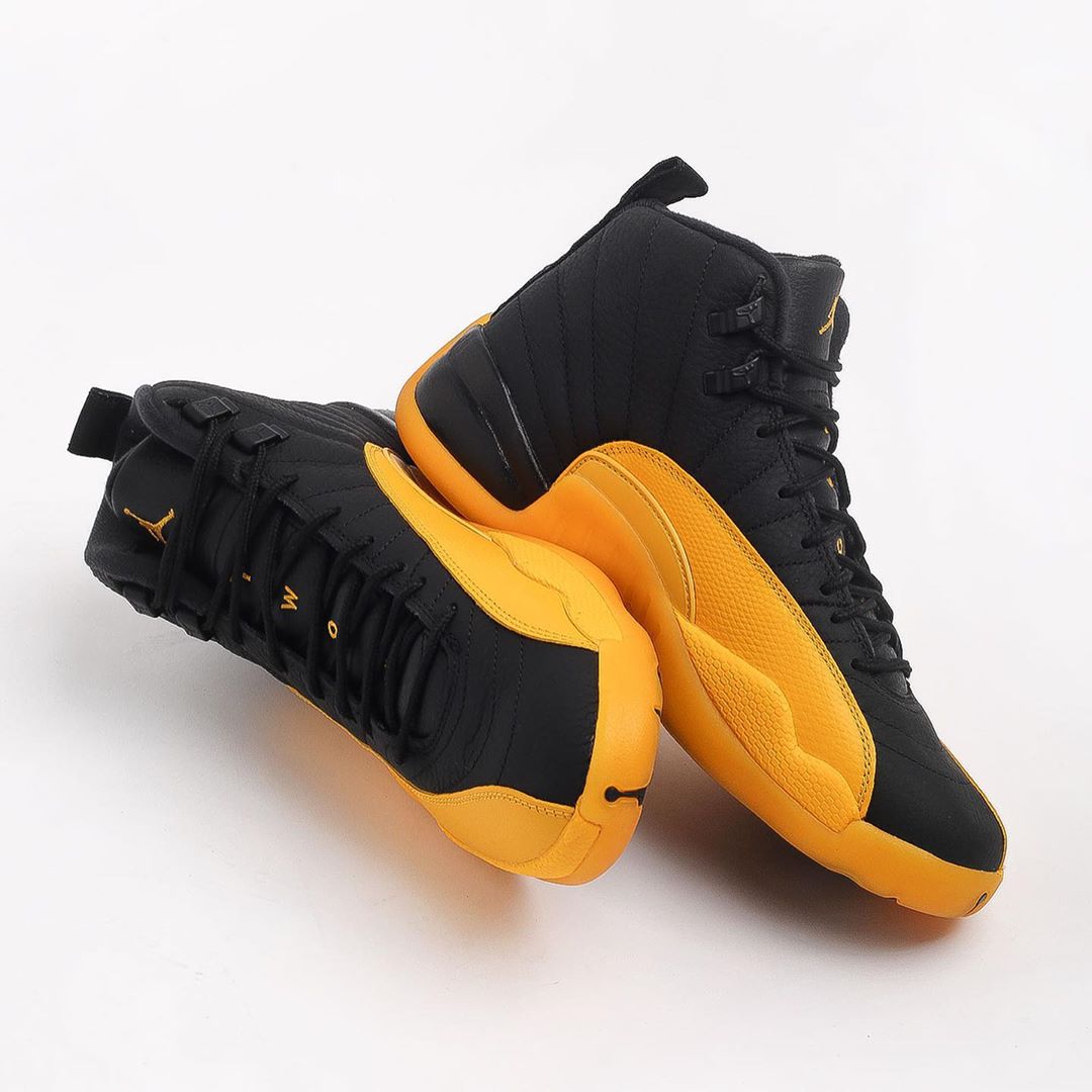 Магазин Streetball - Air Jordan 12 Retro "University Gold" — кроссовки, которые определённо скрасят пасмурные и прохладные осенние дни. Высокий силуэт и мощная подошва не дадут промокнуть и замёрзнуть...