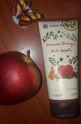 Отзыв о Гель-гоммаж для душа Ив Роше / Yves Rocher Наливное яблоко Red Apple от Kylie  - отзыв