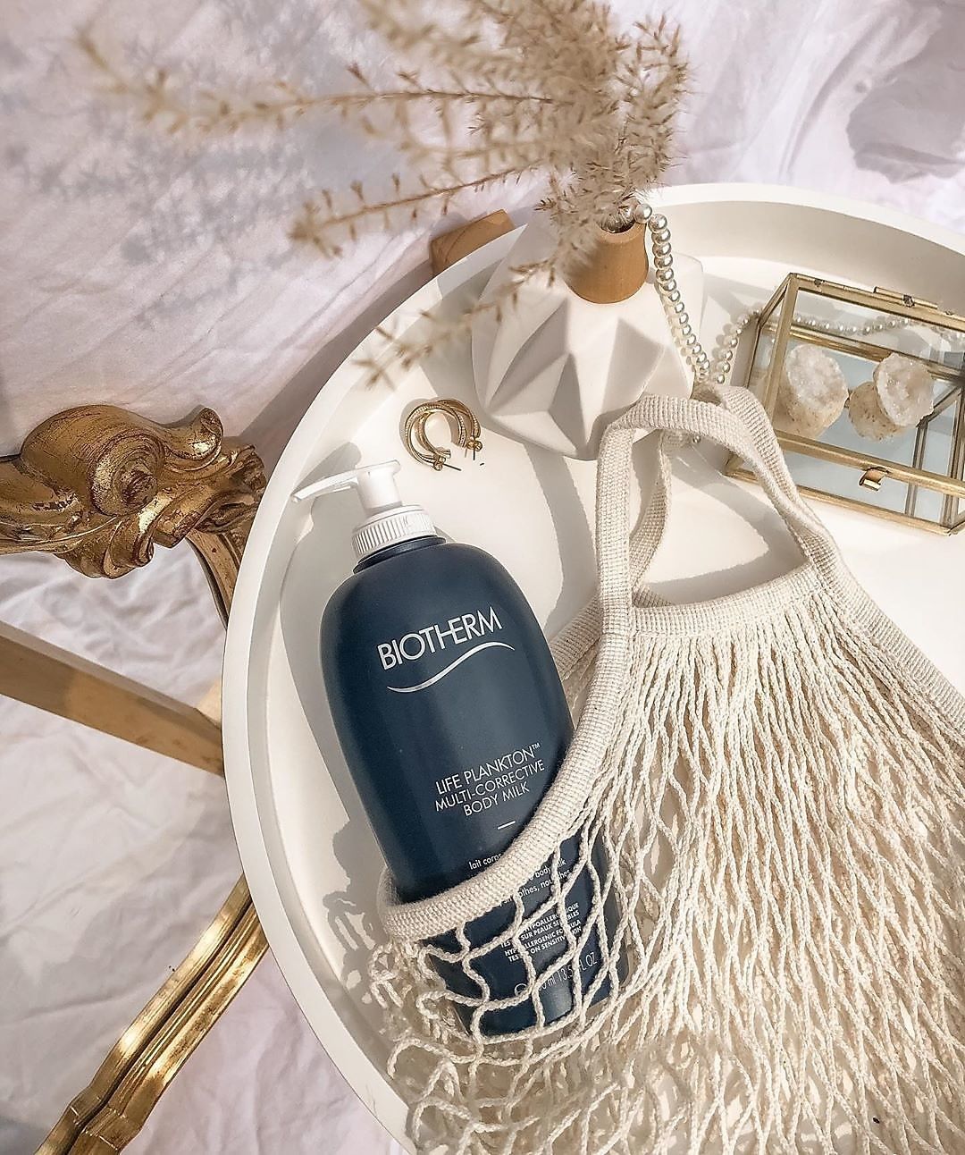 BIOTHERM - @claire_hnsn knows the secret to always smooth, hydrated skin! 

Life Plankton™ Body will become your skin's newest best friend.

#Biotherm #BiothermFamily #LifePlankton