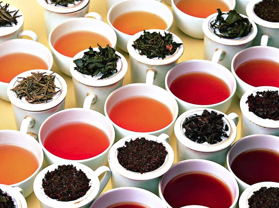 101 ЧАЙ - Что влияет на вкус чая и как его понять? 🤔
⠀
Давайте немного поговорим о вкусе чая, именно чая, не считая добавки в виде ягод и прочих вкусностей.
Самое основное во вкусе чая - горечь и терп...