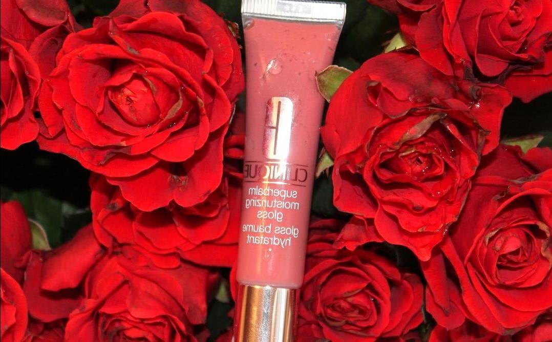 Ändern manchmal nützlich. Clinique Superbalm Moisturizing Gloss in der Farbe Nr. 08 ginger - rezension