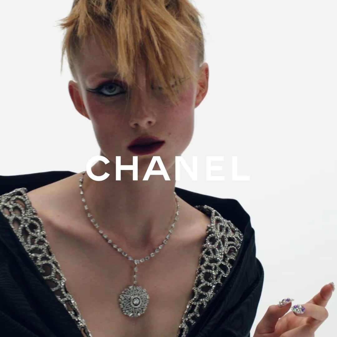 CHANEL - A closer look at the sophisticated and precious details from the Fall-Winter 2020/21 Haute Couture collection, imagined by Virginie Viard and captured by Mikael Jansson.
Featured with CHANEL...