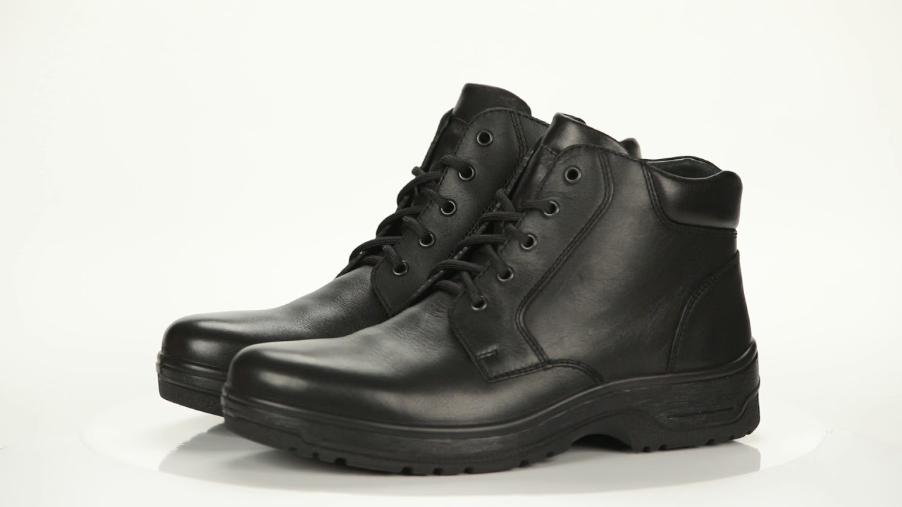 Черные ботинки из кожи на утолщенной подошве с подкладкой из текстиля 590301РЧН
