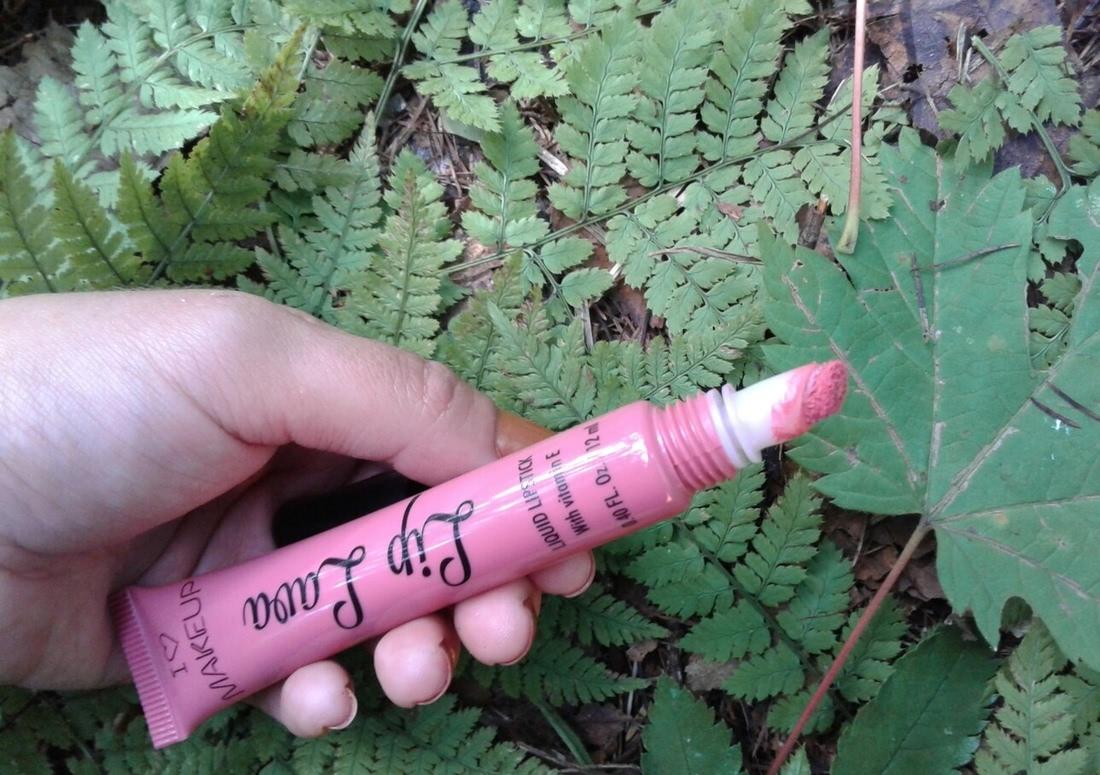 Шикарная матовая помада Makeup Revolution Lip Lava в оттенке Tremor