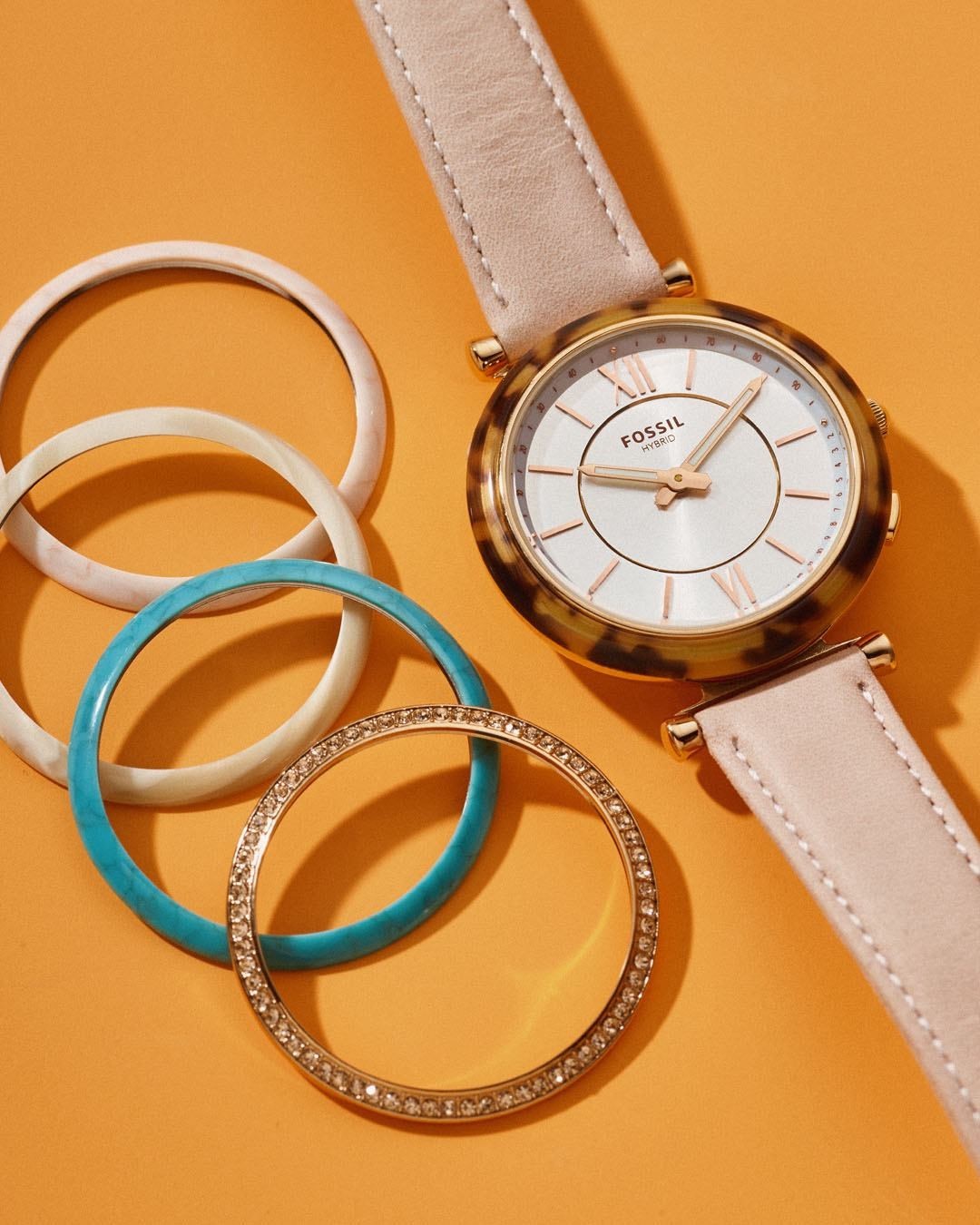 Watches2U - Always good to have options, right? Now you can have a new watch look for every weekday.⁠
⁠
⌚Fossil Ladies FTW5042SET Gift Set⁠
⁠📷@Fossil⁠
⁠
.⁠
.⁠
.⁠
⁠
#Fossil #w2u #watches2u #timepiece #...